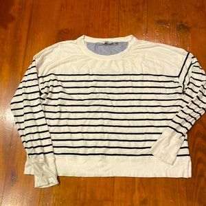Vineyard Vines White and Black Striped Sweatshirt